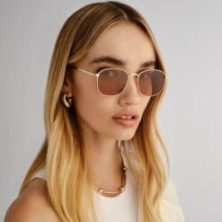 Le Specs NEPTUNE DEUX | GOLD LIGHT BROWN MONO -Le Specs 0384cb1ad8b8090583fe2389d1f8a678