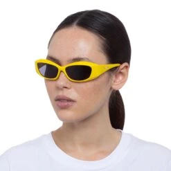 Le Specs SWIFT LUST | ELECTRIC YELLOW 14 Le Specs SWIFT LUST | ELECTRIC YELLOW -Le Specs 090c89da1c68f9457e3b8153801f8193
