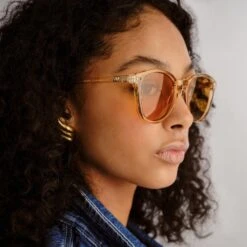 Le Specs BANDWAGON | SAND 14 Le Specs BANDWAGON | SAND -Le Specs 21f01a3631ba7b6b3f91632ff8cdc3df