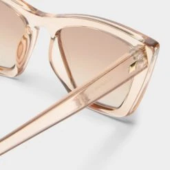 Le Specs VELODROME | VANILLA -Le Specs 2c28fbe279d6a65745ecae1d2bd85e90