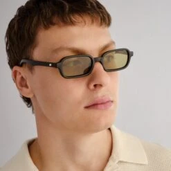 Le Specs PILFERER | BLACK OLIVE MONO 13 Le Specs PILFERER | BLACK OLIVE MONO -Le Specs 2e50466175d9c2501c22542109e95337