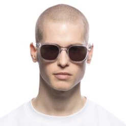 Le Specs BIOPIC 50 | CRYSTAL CLEAR 11 Le Specs BIOPIC 50 | CRYSTAL CLEAR -Le Specs 395079c8d85058db0d7d9ae04fe60a7d