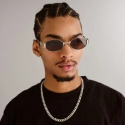 Le Specs THE FORBIDDEN | SILVER KHAKI MONO 13 Le Specs THE FORBIDDEN | SILVER KHAKI MONO -Le Specs 4b5e29daf37adf15bdf2ba93779ae9d2 e8e2fbc7 b802 40f7 bfd8 d0b55ae58884