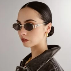 Le Specs THE FORBIDDEN | SILVER KHAKI MONO 14 Le Specs THE FORBIDDEN | SILVER KHAKI MONO -Le Specs 543e93278cd7bf3ae9706446e1ef00ab bef3b35a adc9 4ec1 afc4 2fb9a5c714a8