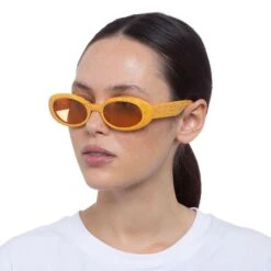Le Specs MAYBAE | YELLOW CRAYON -Le Specs 6cddfa1277dbc203b8e0cb7701658e45