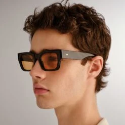 Le Specs SHMOOD | BLACK AMBER TINT -Le Specs 700d444d516db98360be3033efdd6cf2