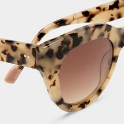 Le Specs AIRY CANARY II | COOKIE TORT -Le Specs 7d633c67109bc3f8d22ebc7ba4ce67cd