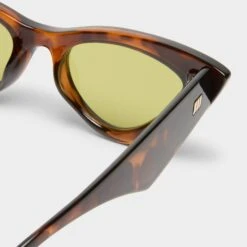 Le Specs HYPNOSIS | DARK TORT 10 Le Specs HYPNOSIS | DARK TORT -Le Specs 89f52f921de59da15f60c9f227676059