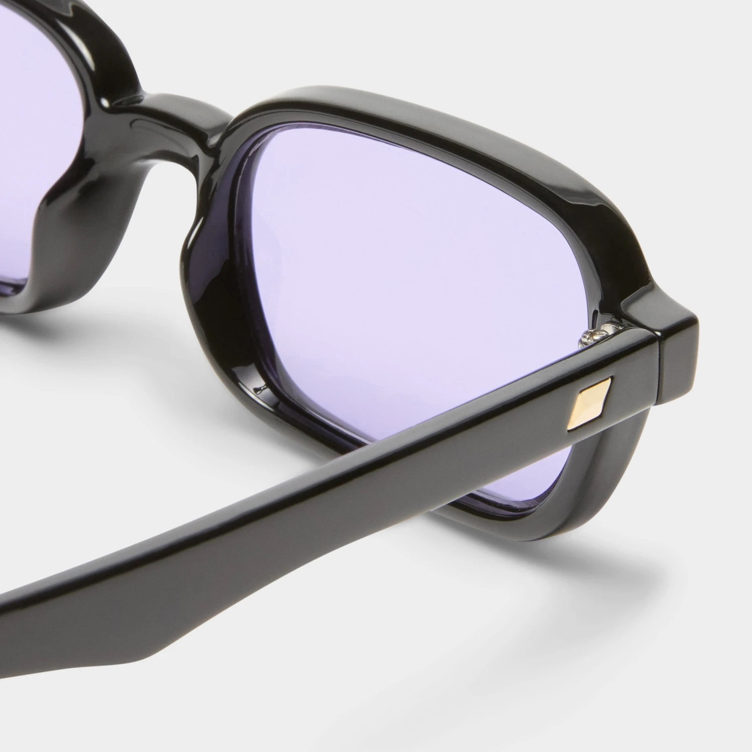 Le Specs PILFERER | BLACK LILAC TINT 6 Le Specs PILFERER | BLACK LILAC TINT - Image 4