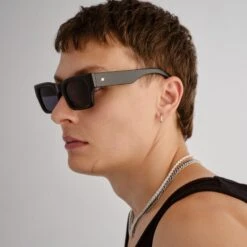 Le Specs SHMOOD | BLACK SMOKE MONO -Le Specs a1b3a430cfe415818b9ad11bdc57ae31