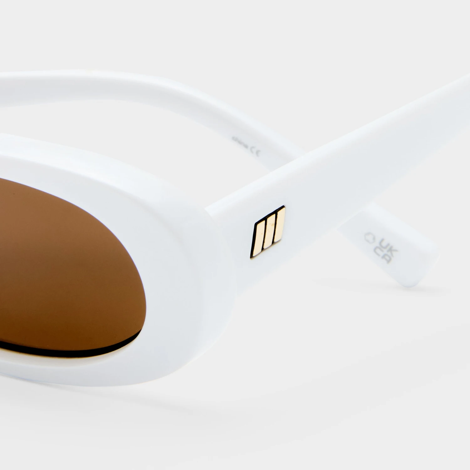 Le Specs OUTTA LOVE | WHITE 6 Le Specs OUTTA LOVE | WHITE - Image 4