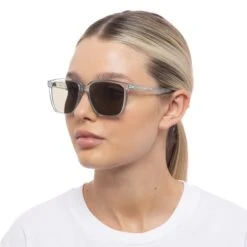 Le Specs FAIR GAME | MIST -Le Specs ad9d583041f860e2d1a00d67af501106