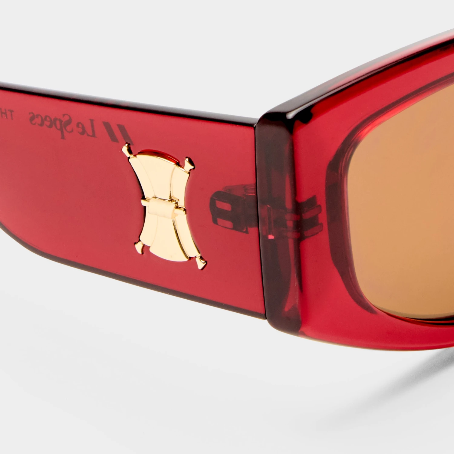 Le Specs THE HAUNTING | CHERRY LACQUER 6 Le Specs THE HAUNTING | CHERRY LACQUER - Image 4