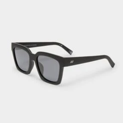 Le Specs WEEKEND RIOT | MATTE BLACK POLARIZED -Le Specs c5ad4b8106993c7650bf5d9d79315ca6