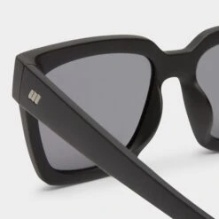 Le Specs WEEKEND RIOT | MATTE BLACK POLARIZED -Le Specs d5439d856bb02f48a1090394645ab440