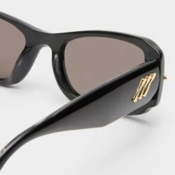 Le Specs NUMERO CUATRO | OBSIDIAN BLACK -Le Specs e5566485db624d4656f8cb0cbf5bbaa2