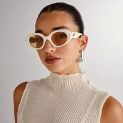 Le Specs NUMERO DOS | IVORY -Le Specs e75f3b3320755a4b94a35cb18509f322