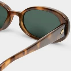 Le Specs OUTTA LOVE | TORT GREEN MONO 12 Le Specs OUTTA LOVE | TORT GREEN MONO -Le Specs e89e7ddc6b6bc7ada35ee655b4ddb98a