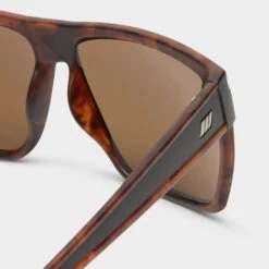 Le Specs DIRTY MAGIC | MATTE BLACK TORT -Le Specs ff7d38cbfb59a3bf842bfb9fa3fd0caf